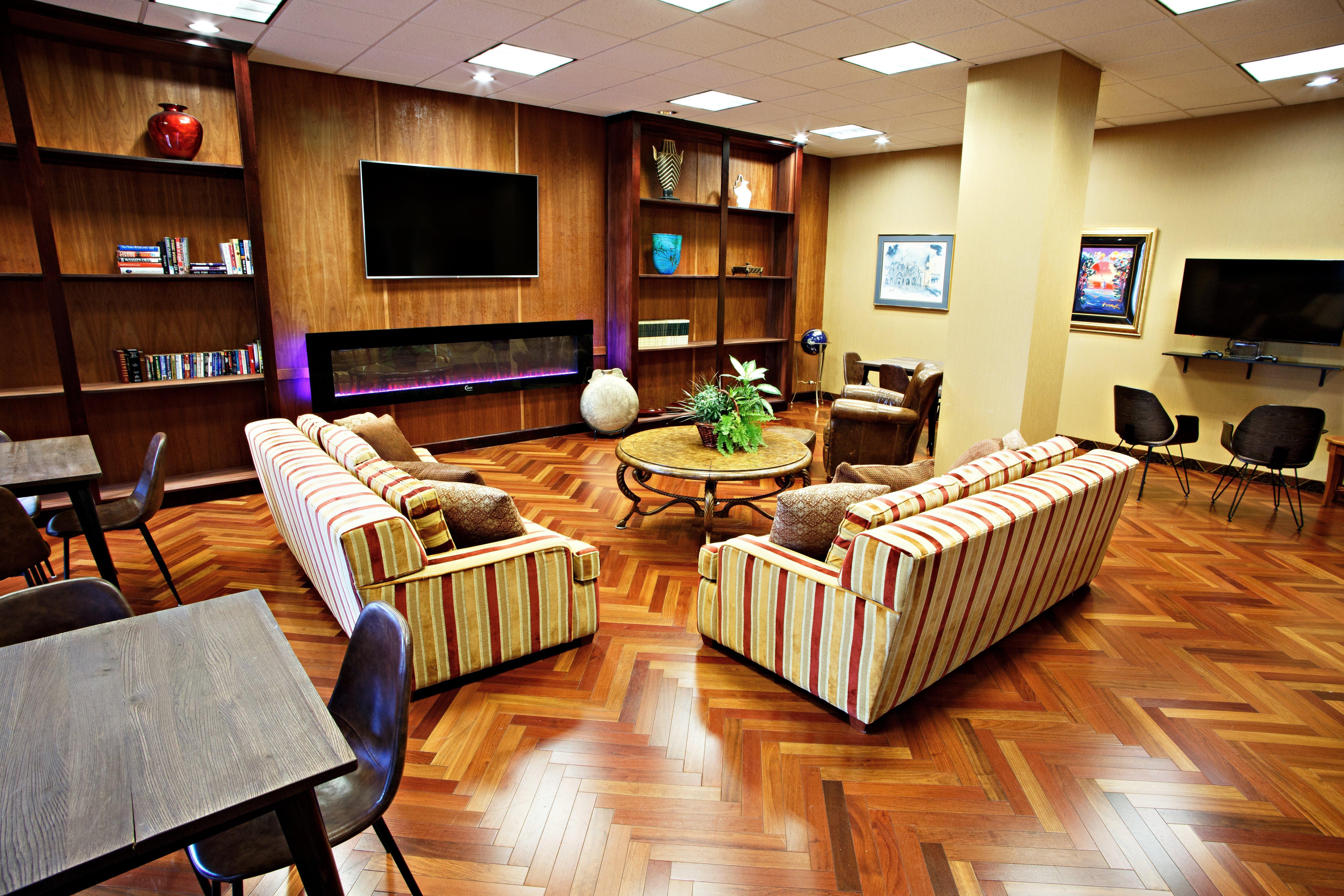 Holiday Inn Express & Suites Harrisburg West Mechanicsburg Buitenkant foto