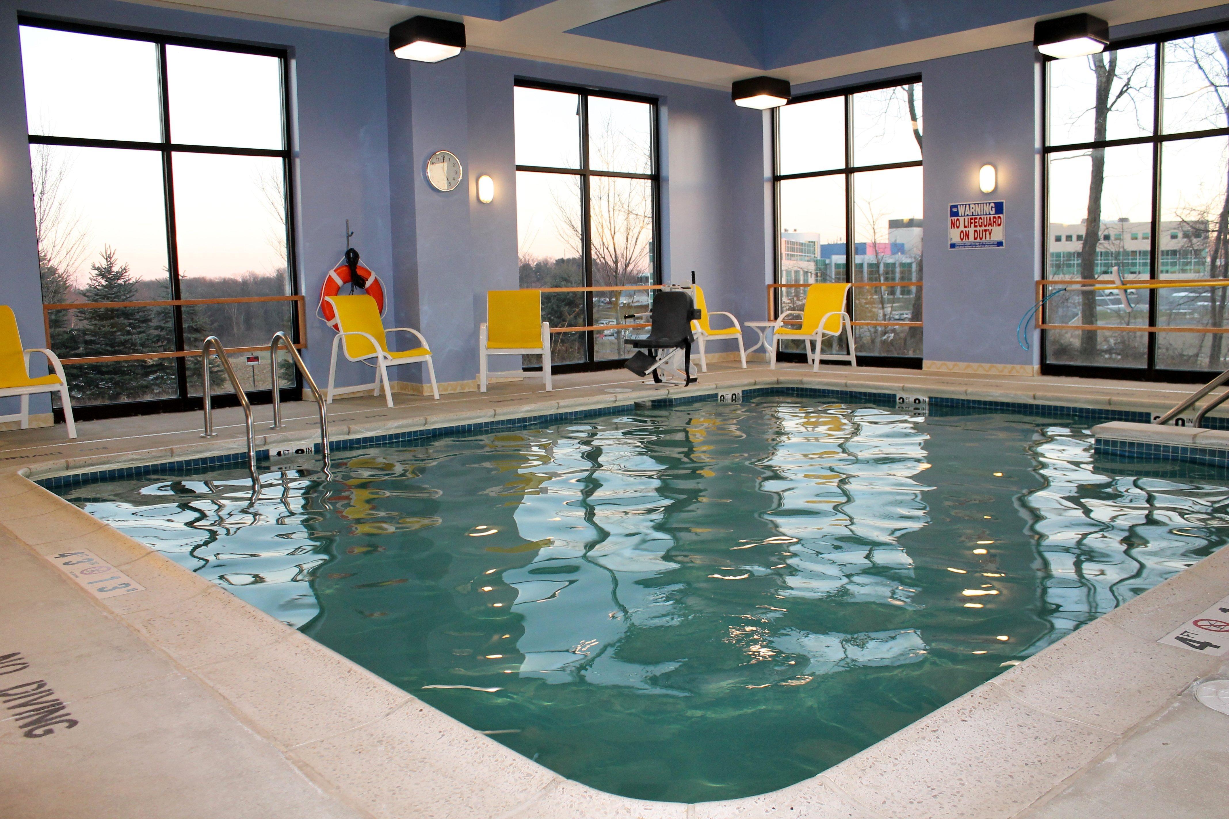 Holiday Inn Express & Suites Harrisburg West Mechanicsburg Buitenkant foto