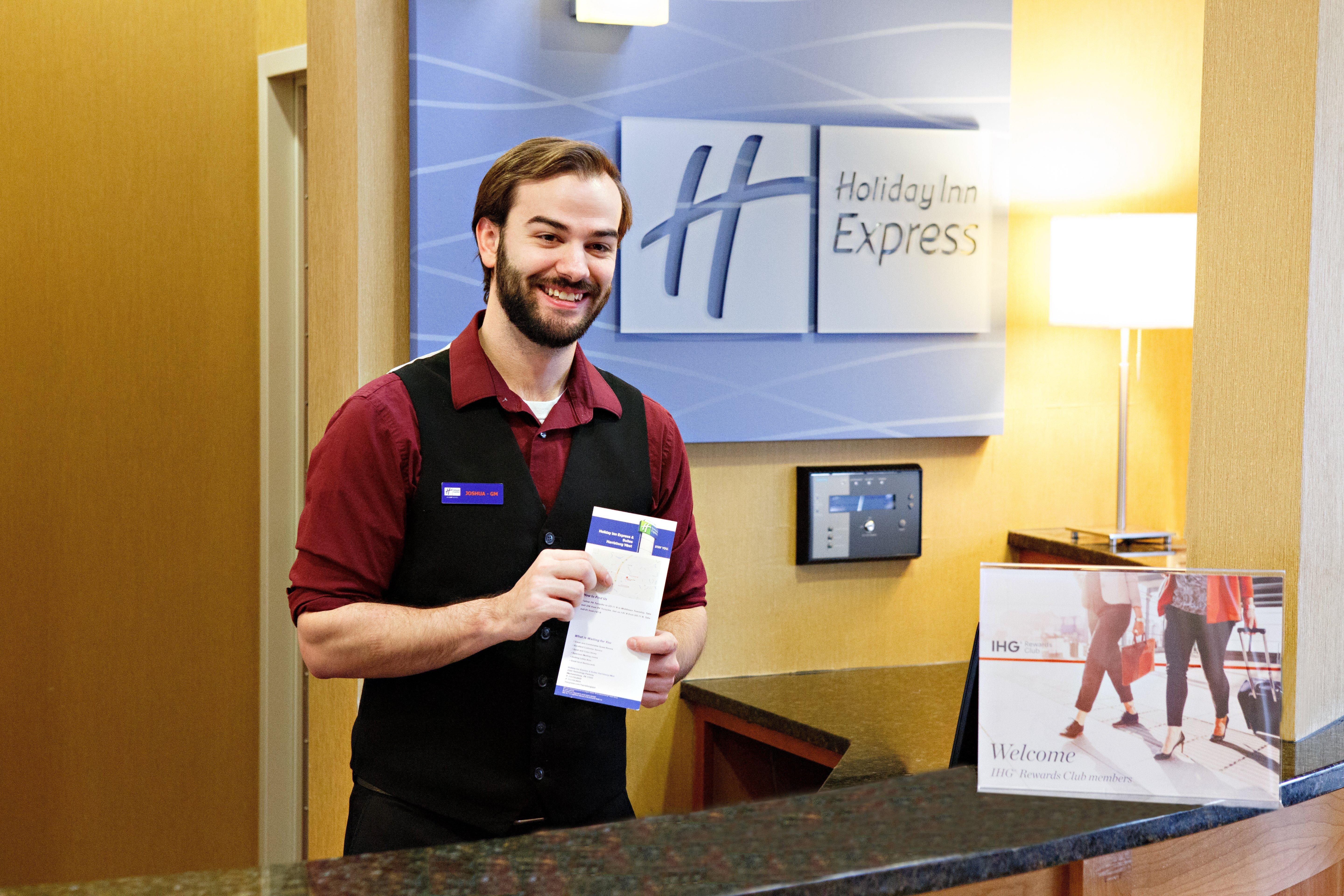 Holiday Inn Express & Suites Harrisburg West Mechanicsburg Buitenkant foto