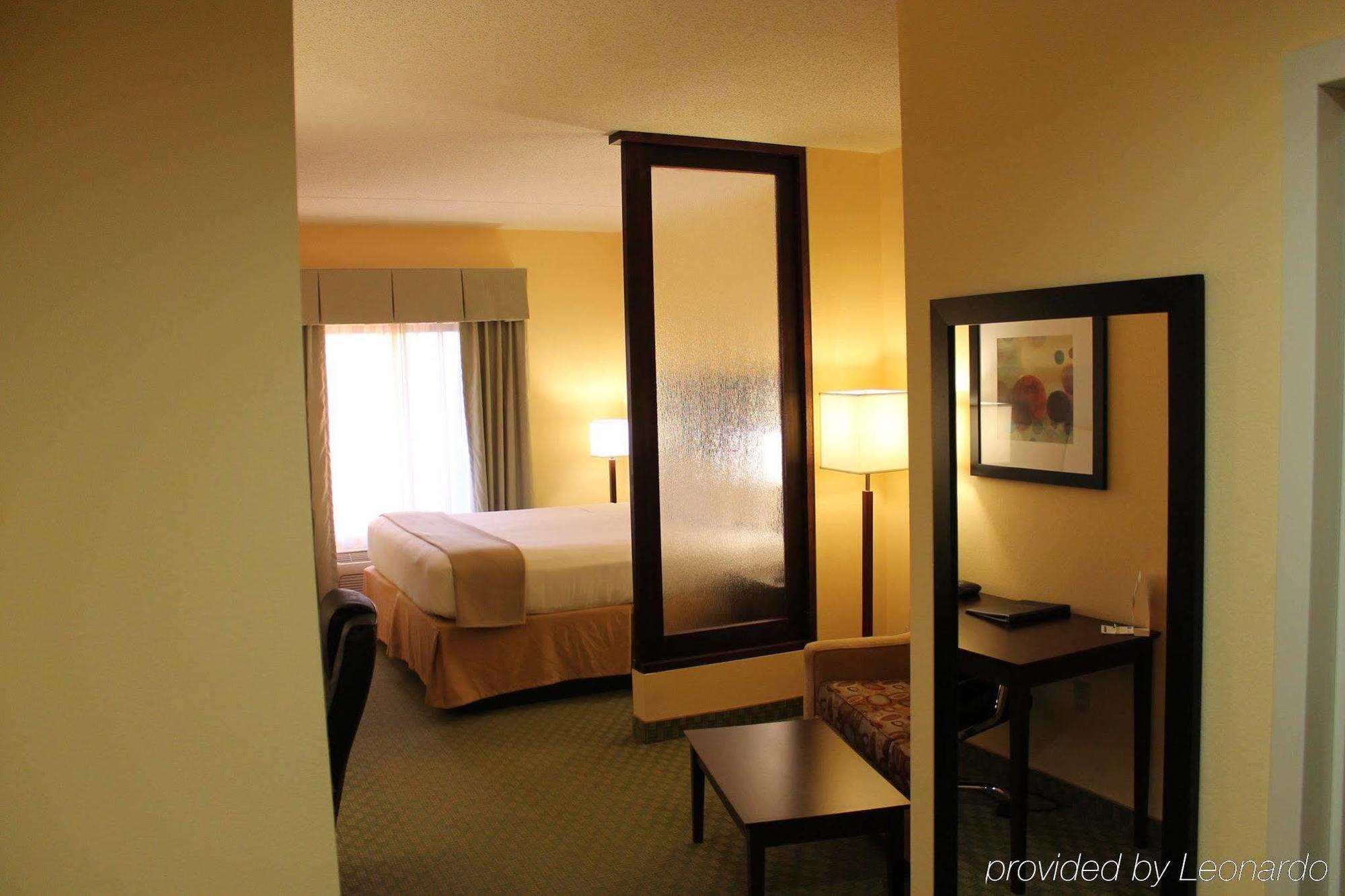 Holiday Inn Express & Suites Harrisburg West Mechanicsburg Buitenkant foto