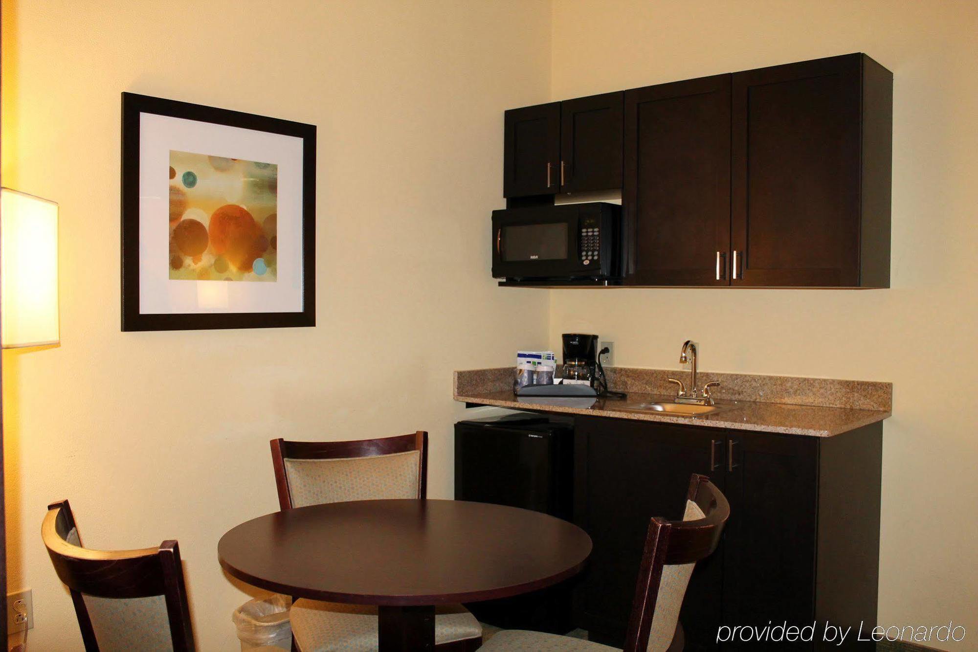 Holiday Inn Express & Suites Harrisburg West Mechanicsburg Buitenkant foto